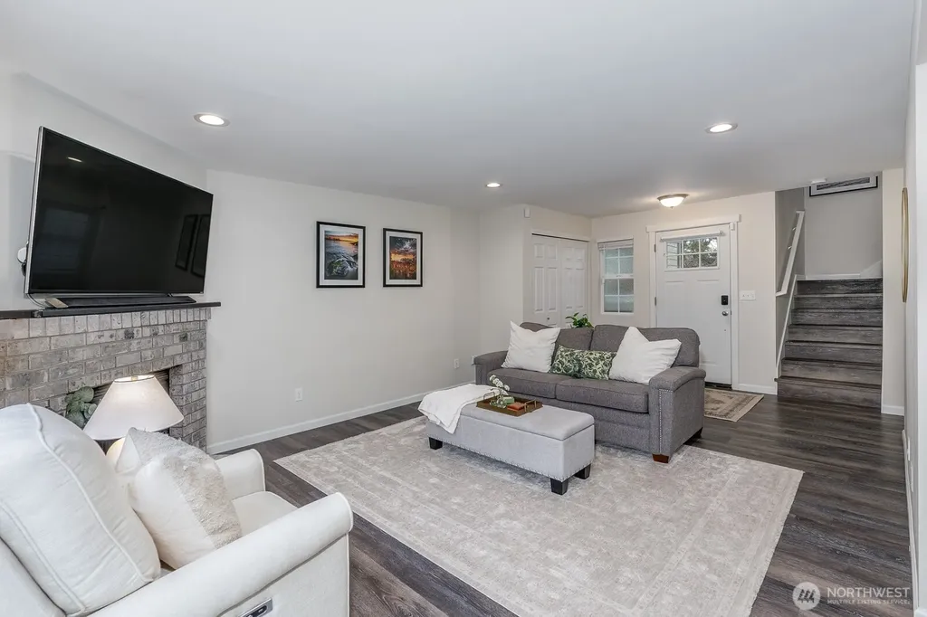 7821 196th Street SW Edmonds WA 98026