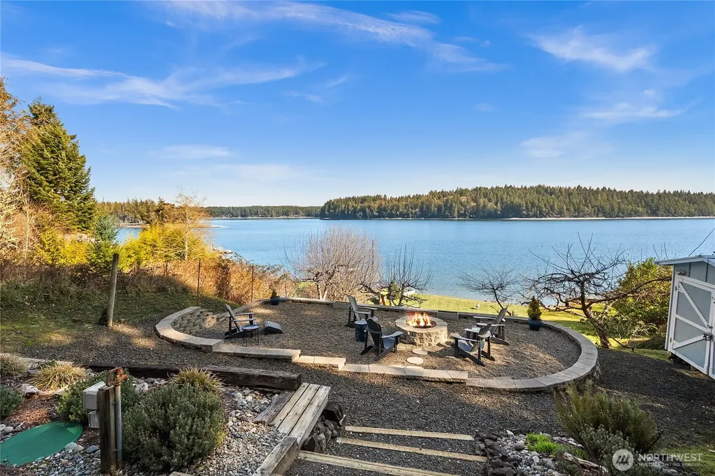 91 E Franjo Beach Drive Shelton WA 98584