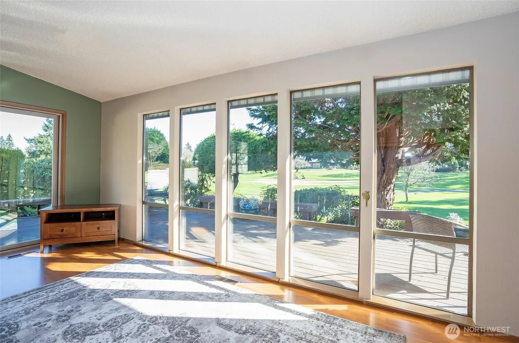 8401 Amber Drive SW Lakewood WA 98498