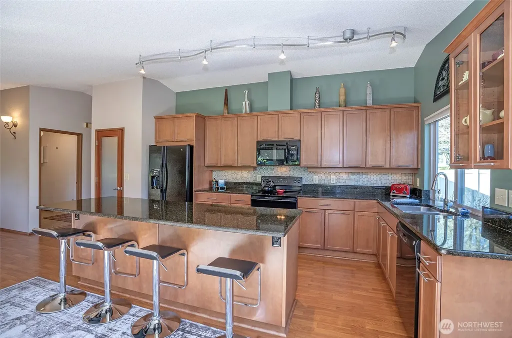 8401 Amber Drive SW Lakewood WA 98498