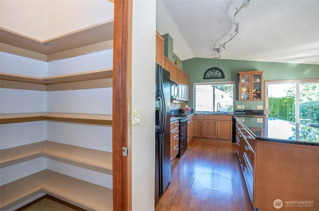 8401 Amber Drive SW Lakewood WA 98498