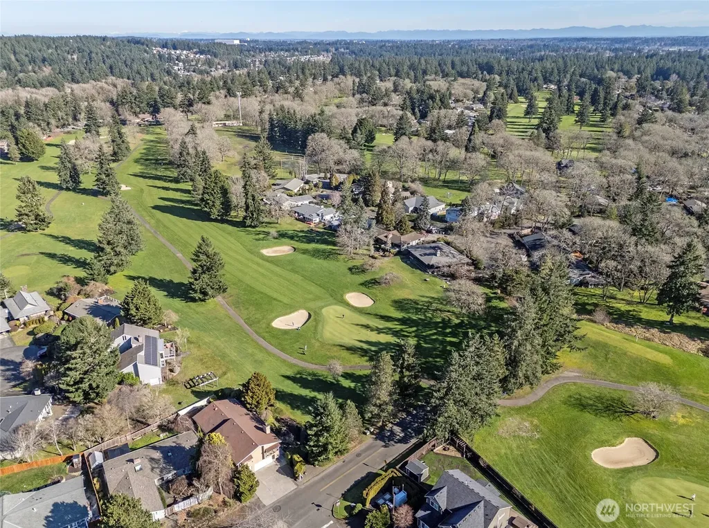8401 Amber Drive SW Lakewood WA 98498