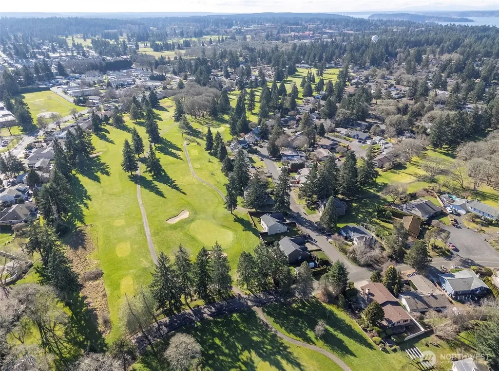 8401 Amber Drive SW Lakewood WA 98498