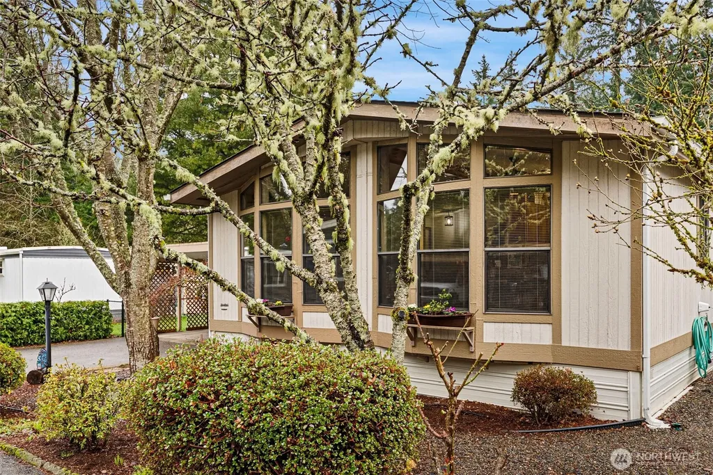 10414 Peacock Hill Avenue Gig Harbor WA 98332