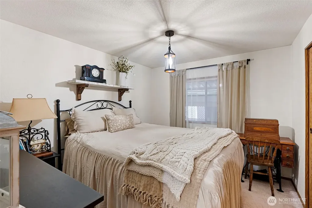 10414 Peacock Hill Avenue Gig Harbor WA 98332