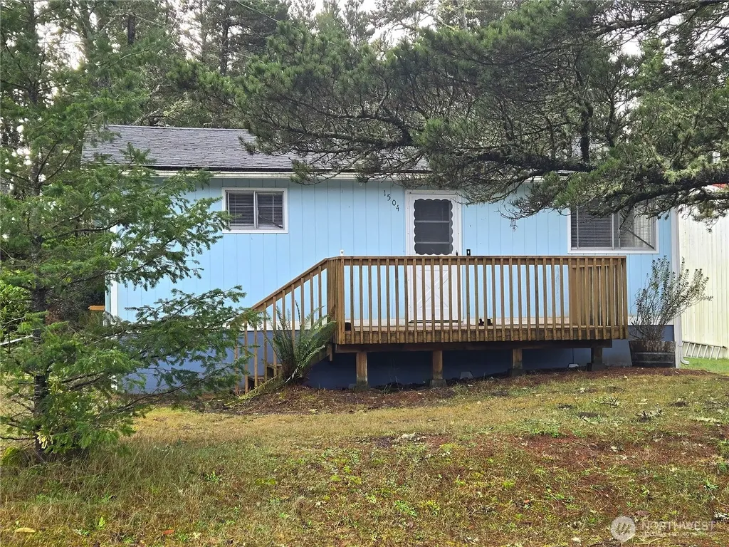 1504 170th Place Long Beach WA 98631