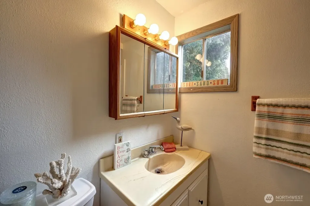 1504 170th Place Long Beach WA 98631
