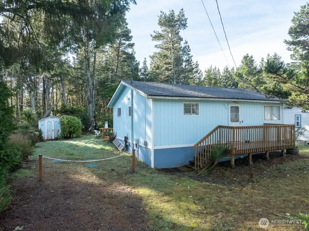 1504 170th Place Long Beach WA 98631