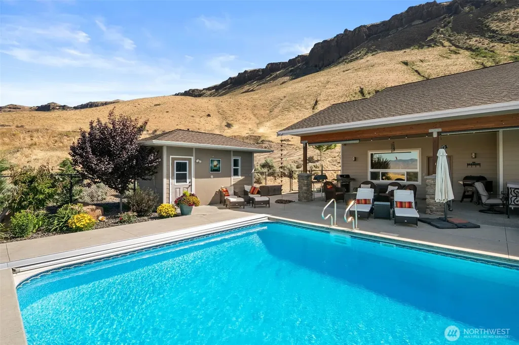 25 Sageland Road East Wenatchee WA 98802