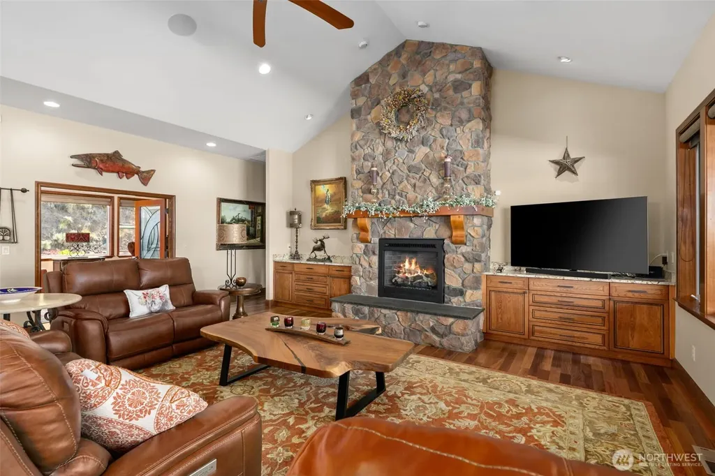25 Sageland Road East Wenatchee WA 98802
