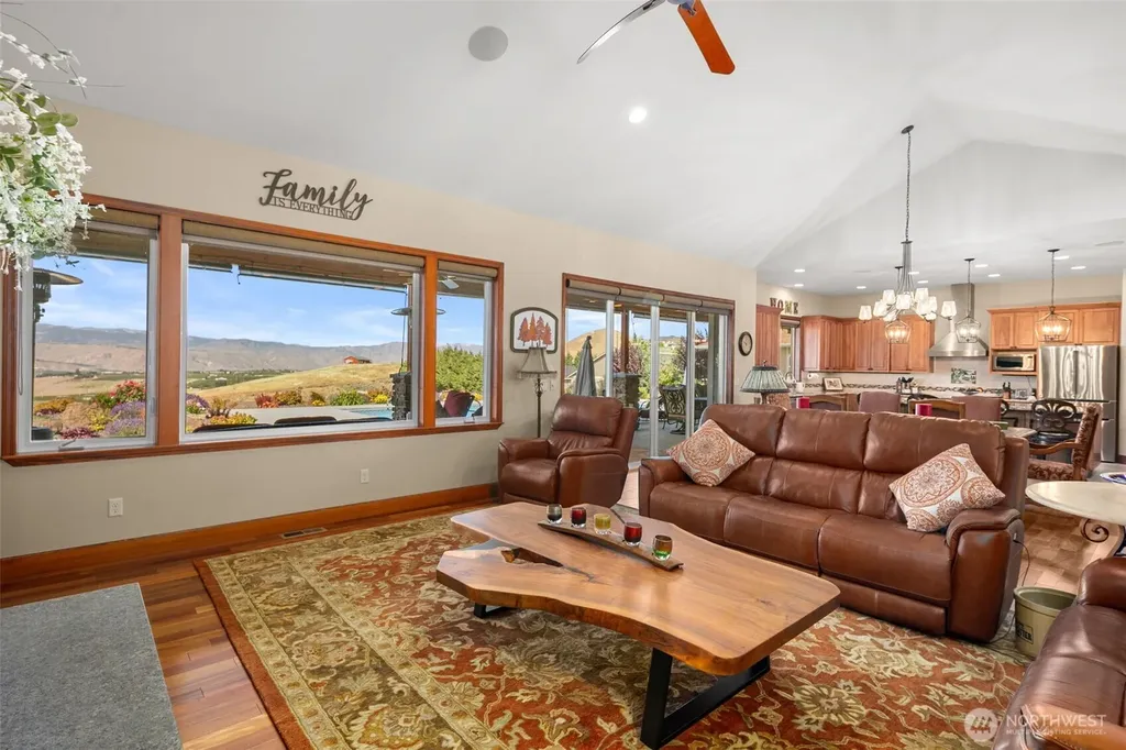 25 Sageland Road East Wenatchee WA 98802