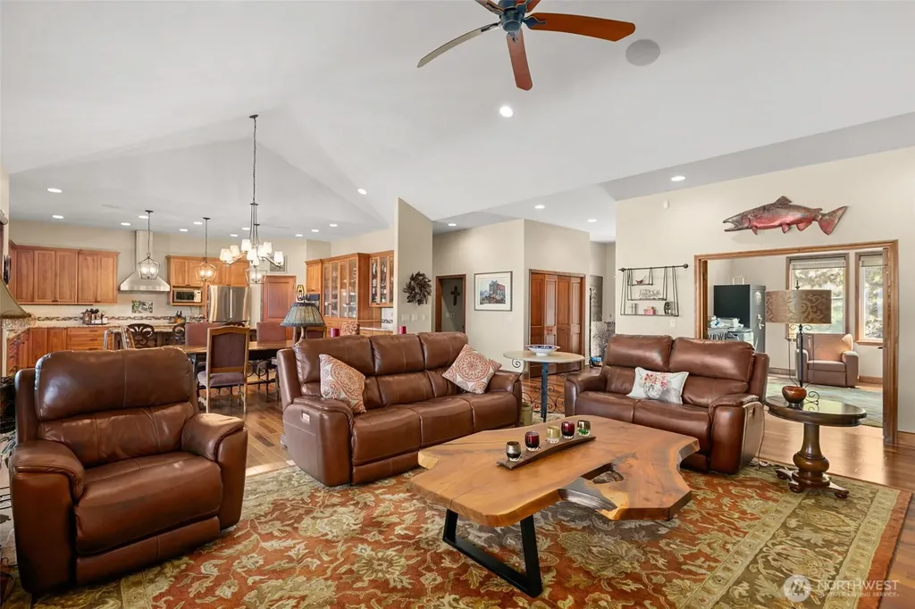 25 Sageland Road East Wenatchee WA 98802