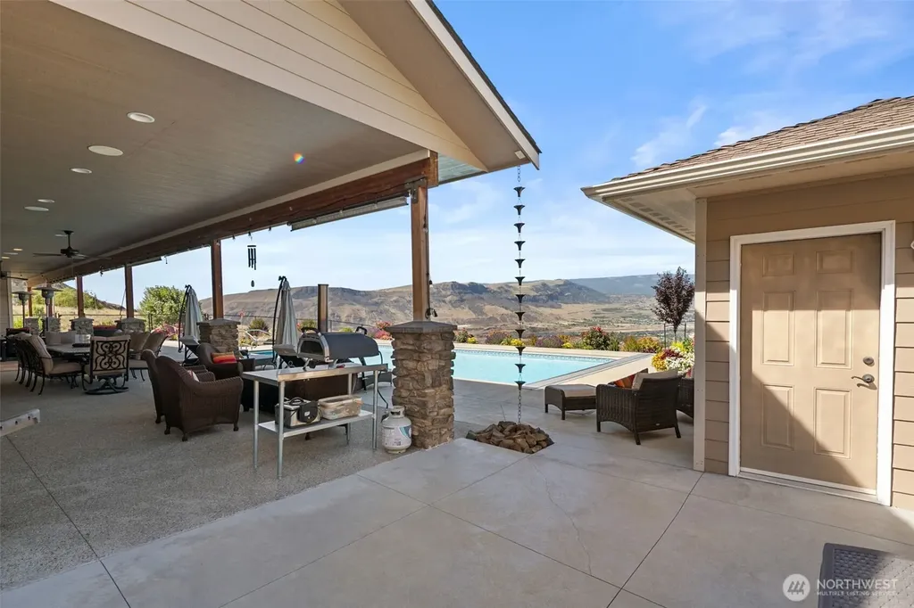 25 Sageland Road East Wenatchee WA 98802