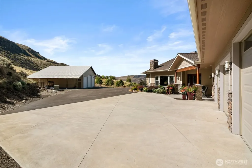 25 Sageland Road East Wenatchee WA 98802