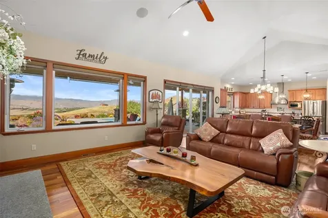 25 Sageland Road East Wenatchee WA 98802