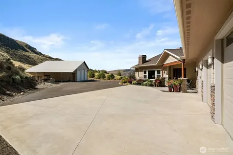 25 Sageland Road East Wenatchee WA 98802
