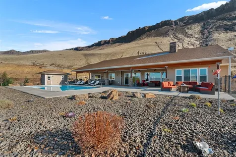 25 Sageland Road East Wenatchee WA 98802