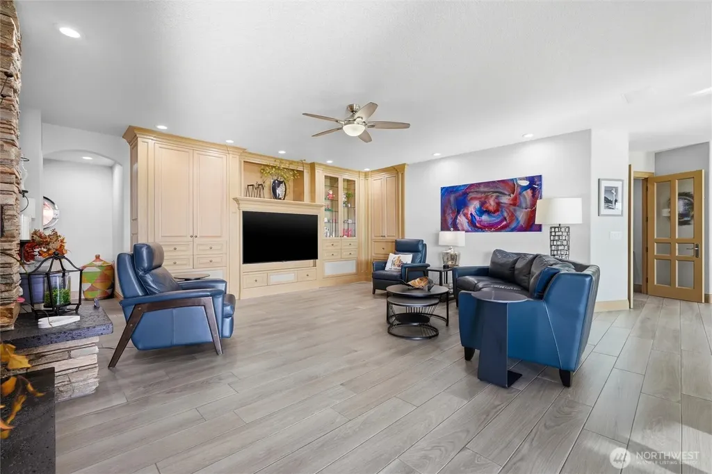266 Columbia Point Road Longview WA 98632