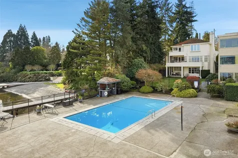 1600 43rd Avenue E Seattle WA 98112