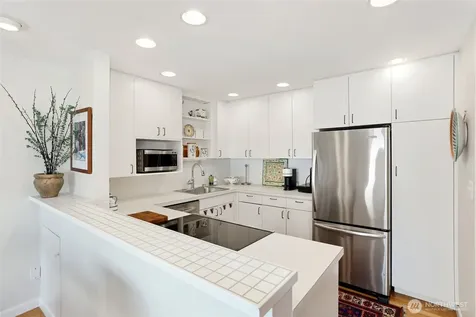 1600 43rd Avenue E Seattle WA 98112