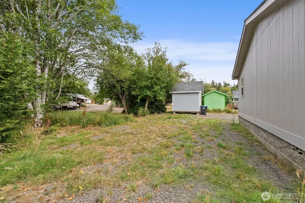 130 Pacific Boulevard NW Ocean Shores WA 98569