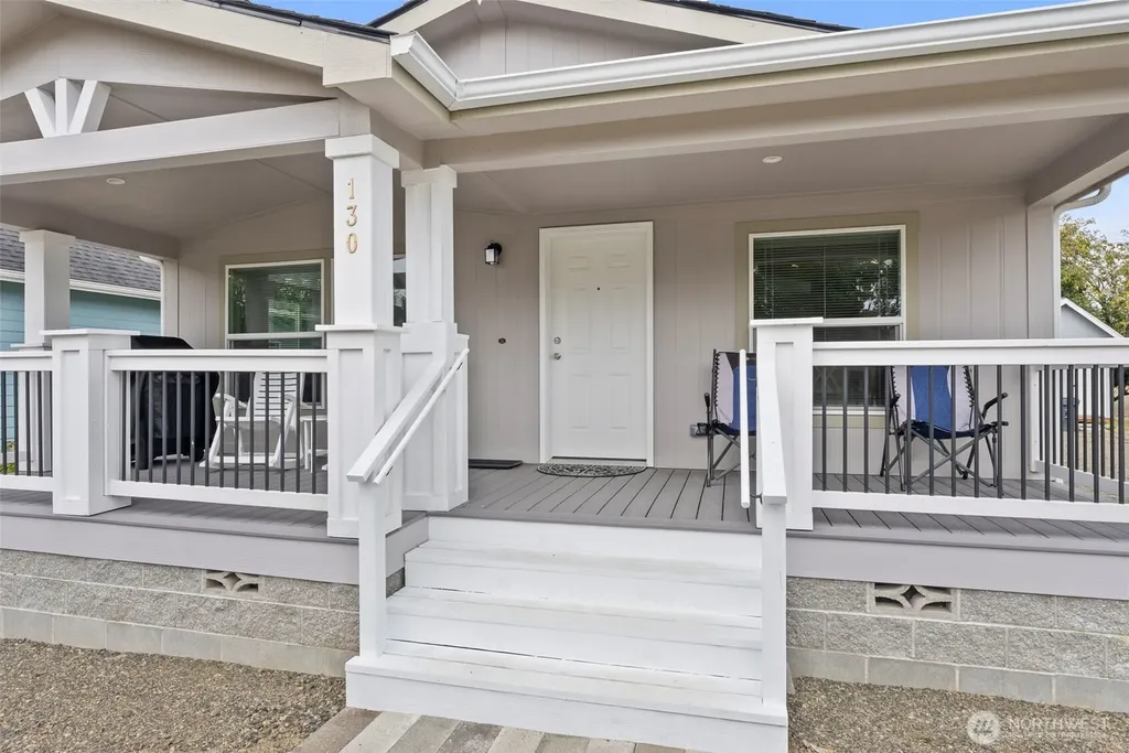 130 Pacific Boulevard NW Ocean Shores WA 98569