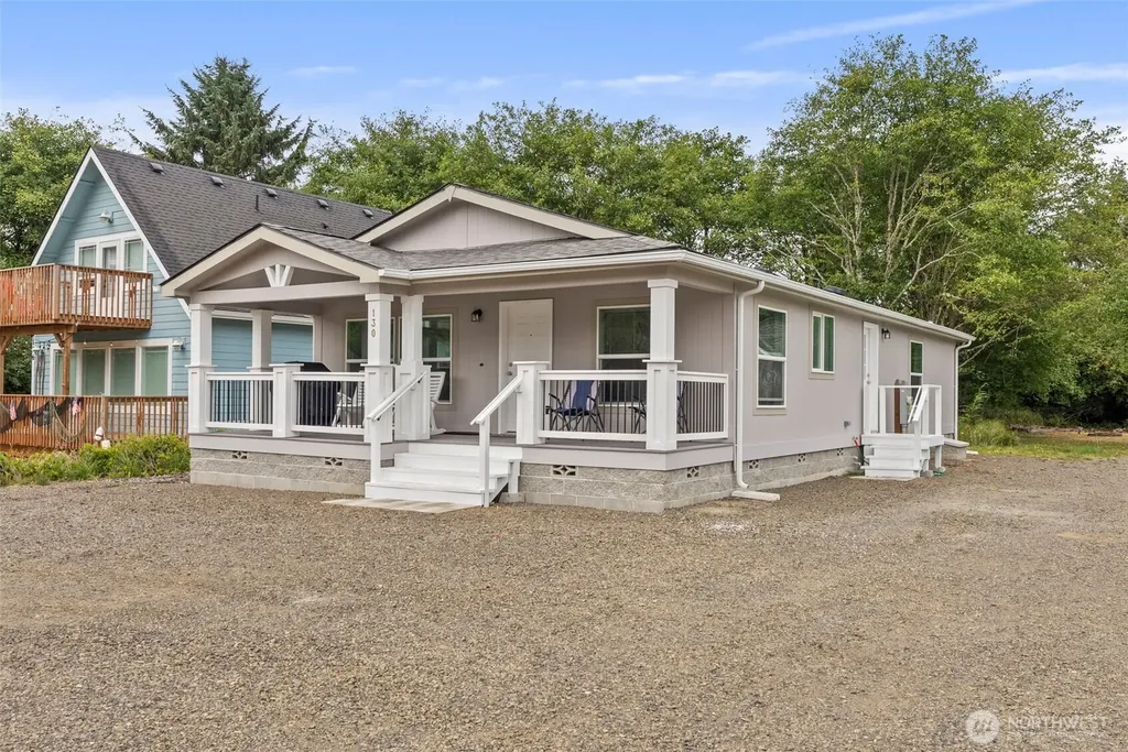 130 Pacific Boulevard NW Ocean Shores WA 98569