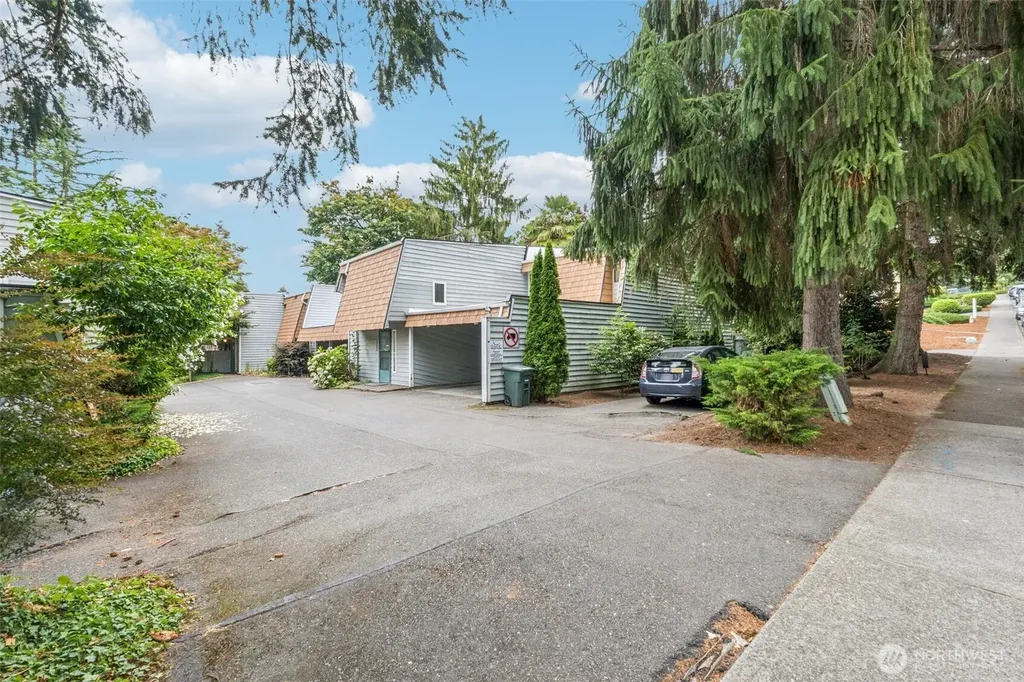12600 SE 42nd Street Bellevue WA 98006