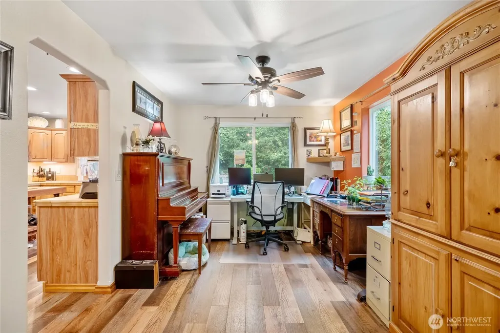 5 Meadowhills Lane Elma WA 98541
