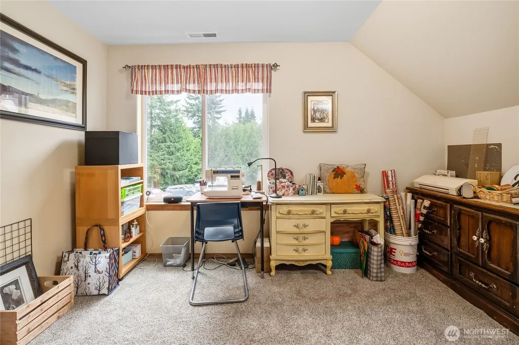 5 Meadowhills Lane Elma WA 98541
