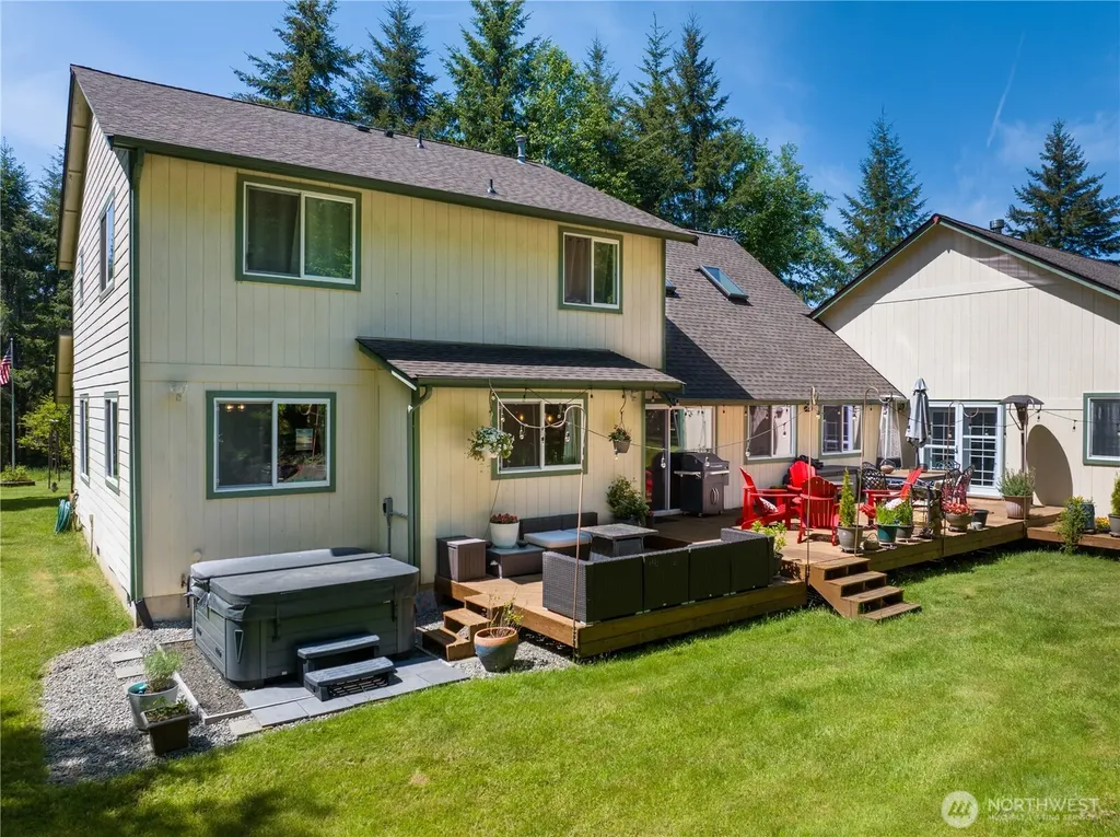5 Meadowhills Lane Elma WA 98541