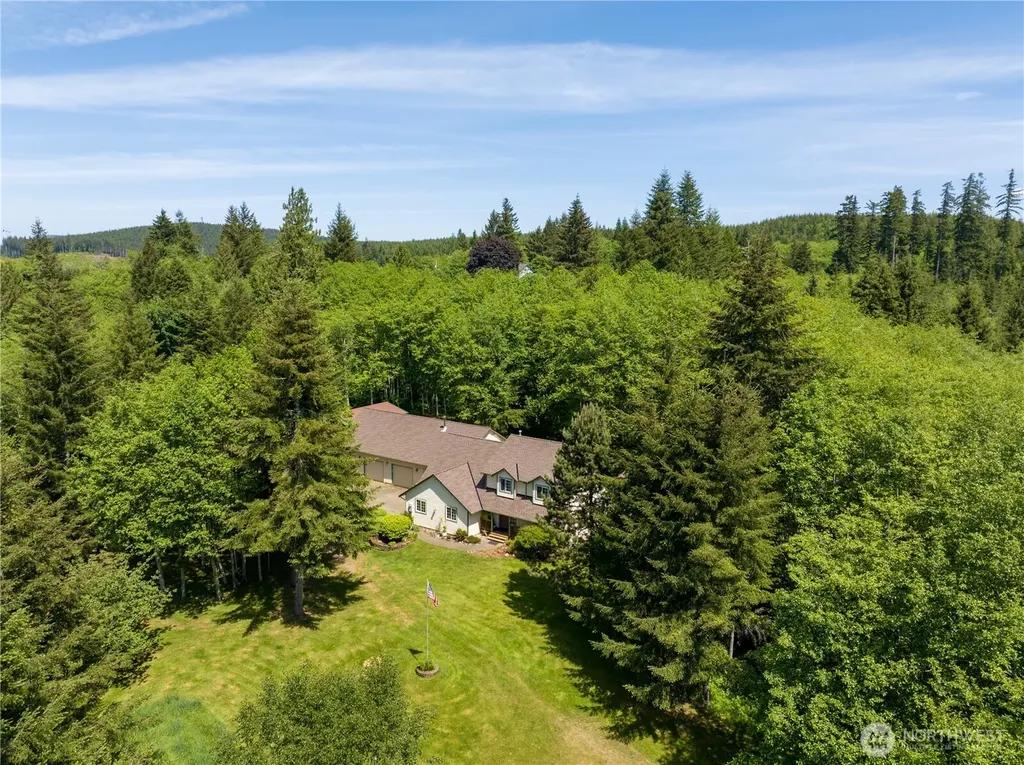5 Meadowhills Lane Elma WA 98541