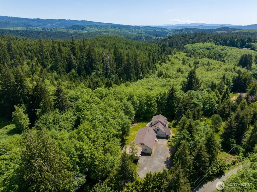 5 Meadowhills Lane Elma WA 98541
