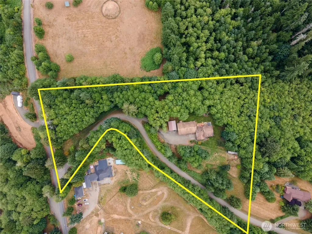 5 Meadowhills Lane Elma WA 98541