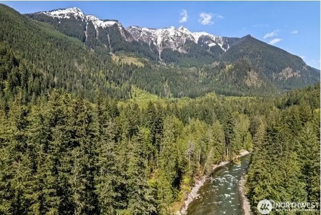 10500 Mt Baker Highway Deming WA 98244