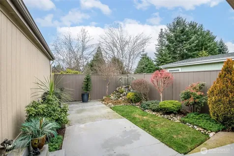15216 122nd Avenue E Puyallup WA 98374