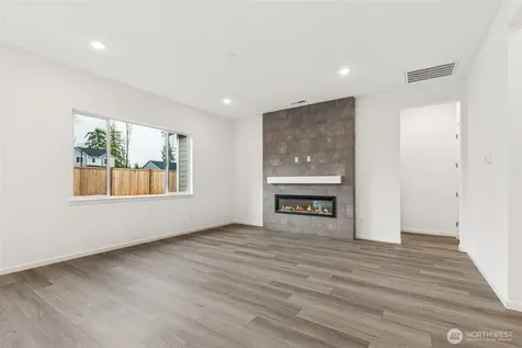 324 N 55th Street Mount Vernon WA 98273