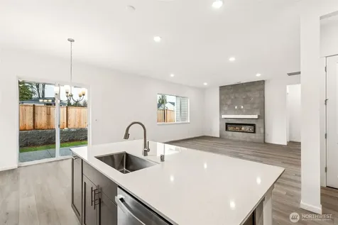 324 N 55th Street Mount Vernon WA 98273