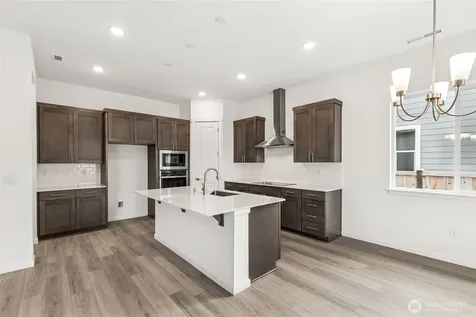 324 N 55th Street Mount Vernon WA 98273