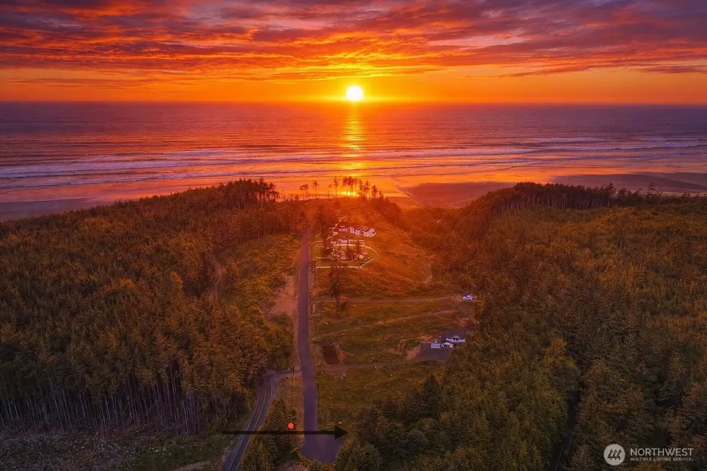 4 Chauncey Lane Pacific Beach WA 98571