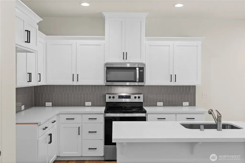 1332 60th Avenue NE Tacoma WA 98422