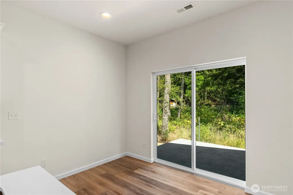 1332 60th Avenue NE Tacoma WA 98422