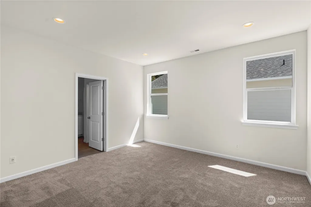 1332 60th Avenue NE Tacoma WA 98422