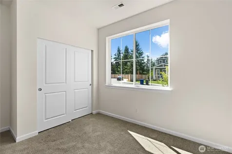 1332 60th Avenue NE Tacoma WA 98422