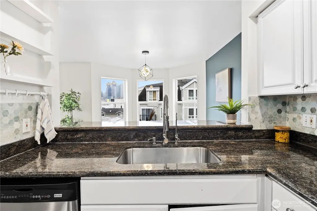 500 Aloha Street Seattle WA 98109