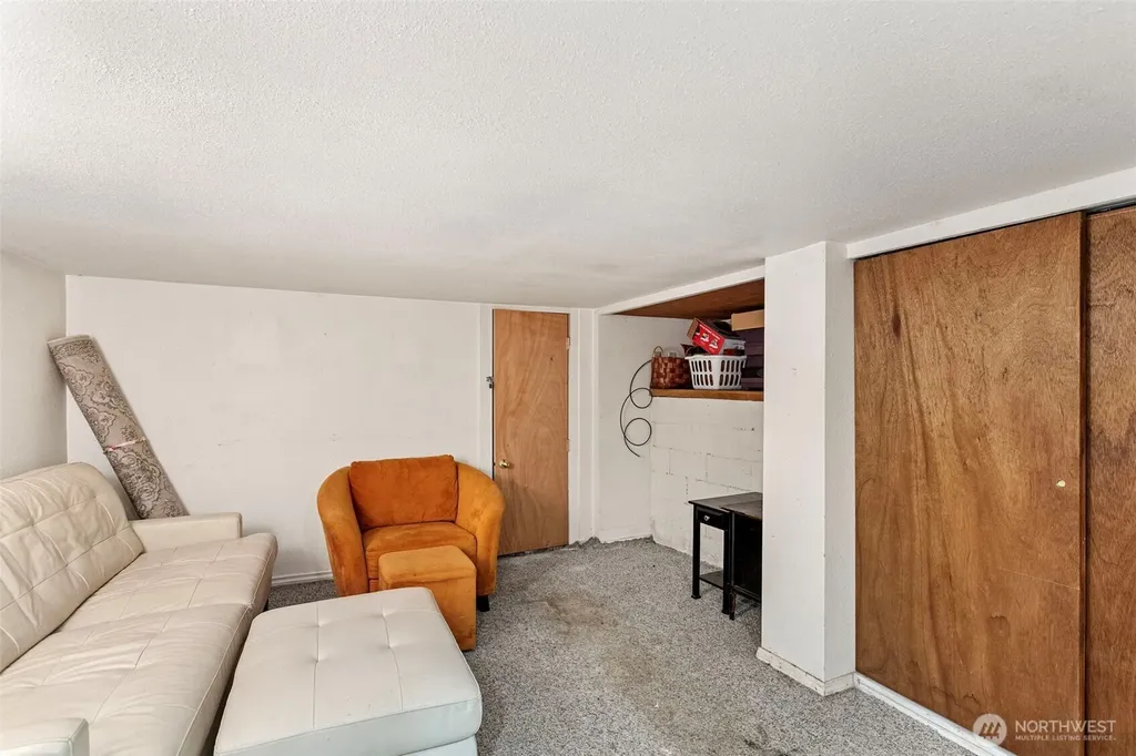 624 E Division Lane Tacoma WA 98404