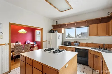 624 E Division Lane Tacoma WA 98404