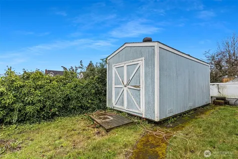 624 E Division Lane Tacoma WA 98404