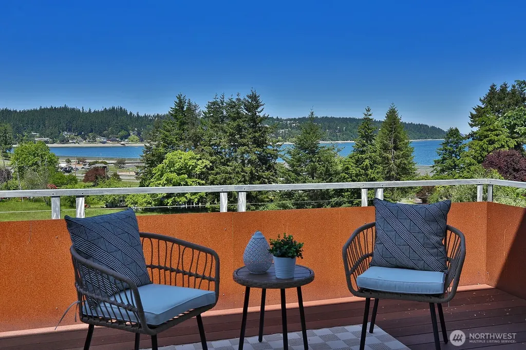 1649 Stewart Road Freeland WA 98249