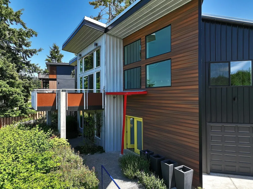 1649 Stewart Road Freeland WA 98249